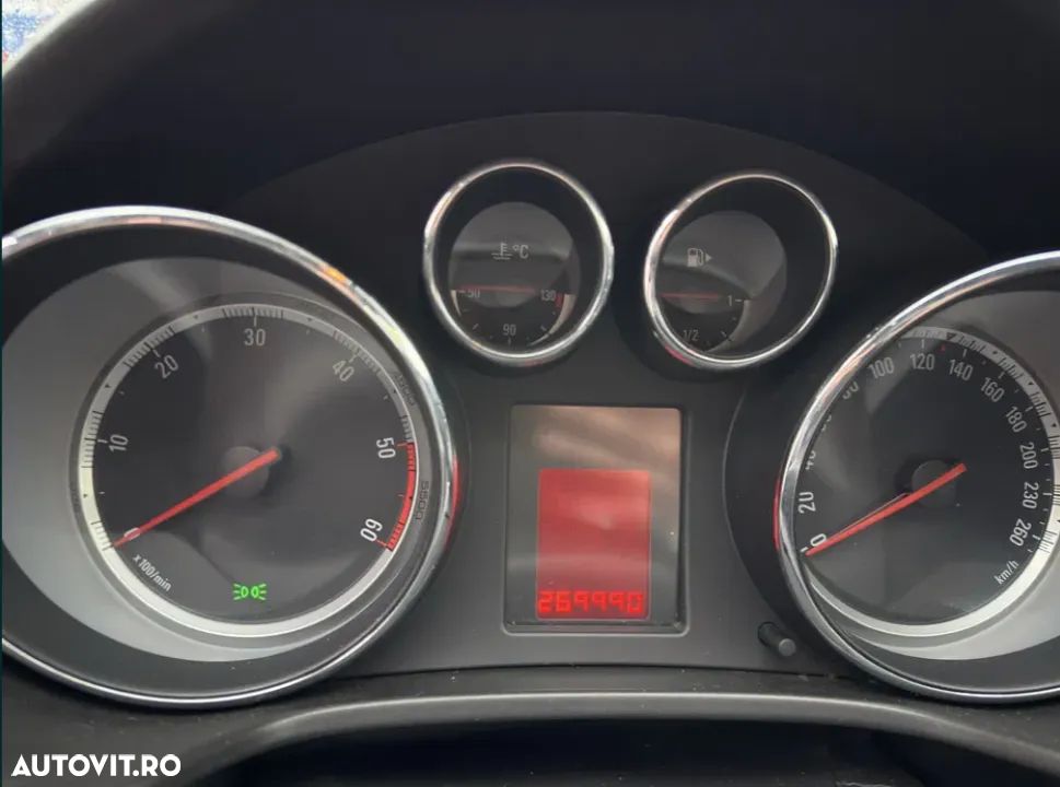 Opel Insignia 2.0 CDTI - 6