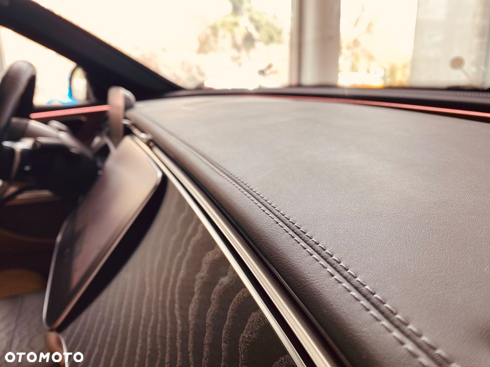 Mercedes-Benz Klasa E 200 4Matic 9G-TRONIC Edition AMG Line - 23