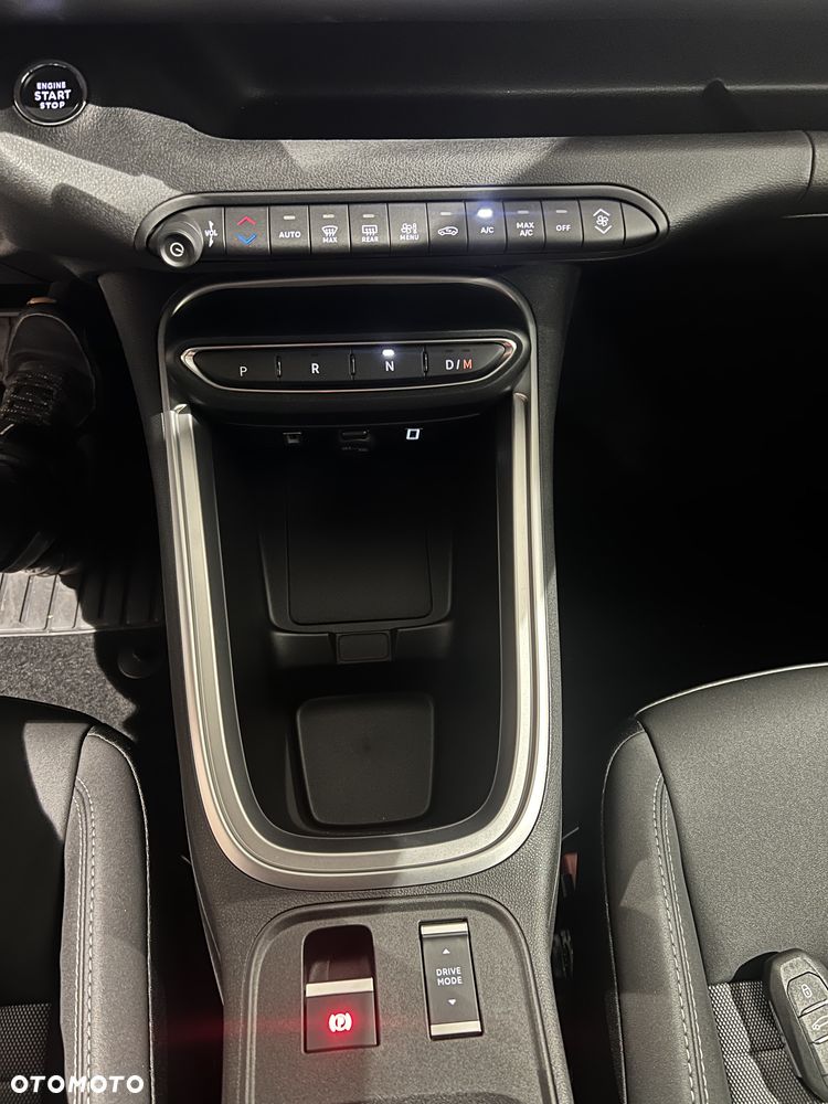 Jeep Avenger 1.2 T3 mHEV Upland 4xe eDCT6 - 12