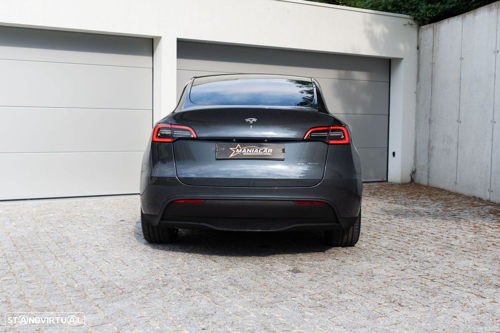 Tesla Model Y Long Range Dual Motor AWD - 5