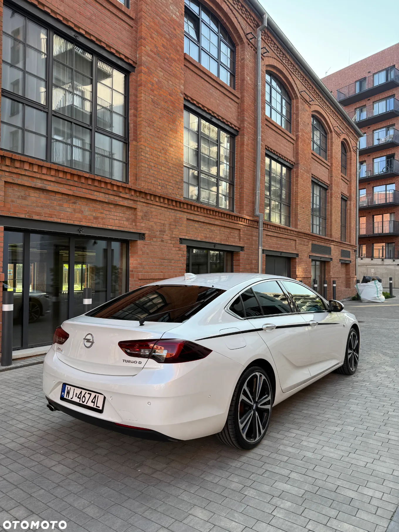Opel Insignia 2.0 CDTI Ultimate S&S - 4