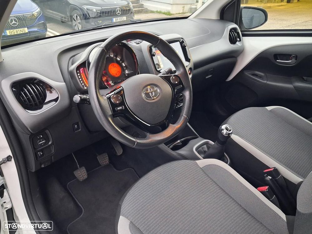 Toyota Aygo 1.0 X-Play - 11