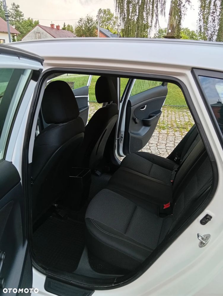 Hyundai i30 1.4 CRDi Classic + - 14
