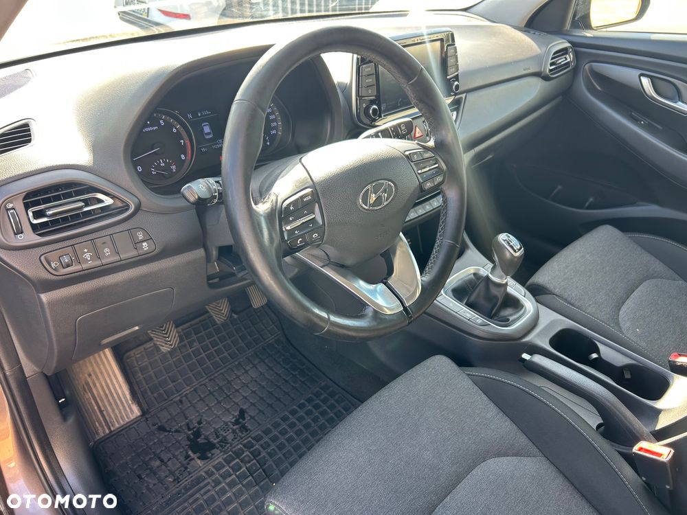 Hyundai i30 1.5 T-GDI 48V Smart - 9