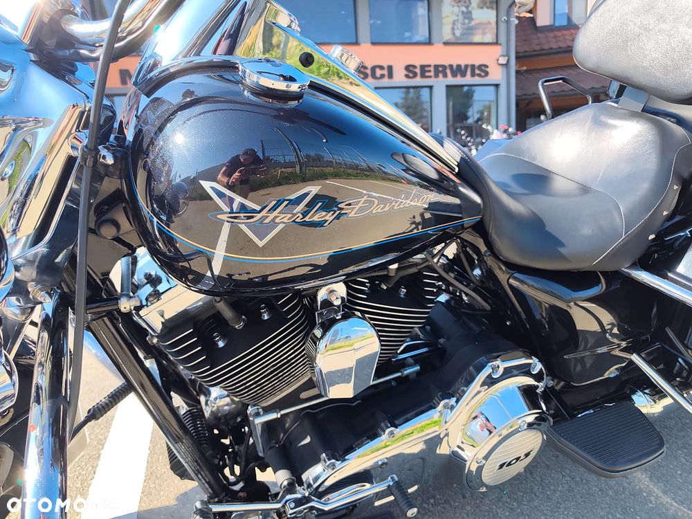 Harley-Davidson Touring Road King - 38