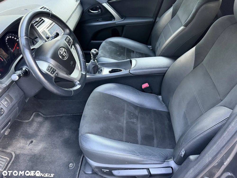 Toyota Avensis 1.8 Prestige - 8
