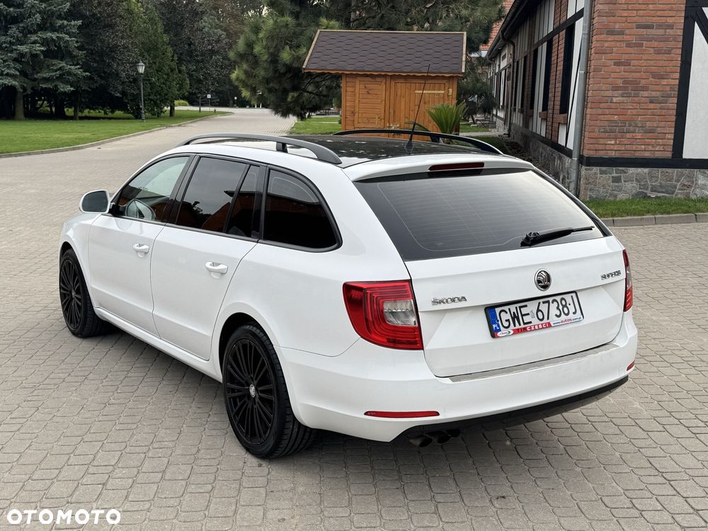 Skoda Superb 1.6 TDI Exclusive - 2