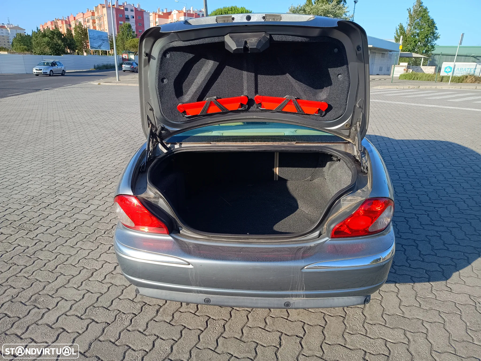 Jaguar X-Type Estate 2.2 Diesel Executive - 8