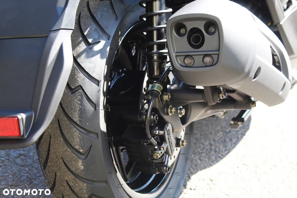 Kymco Downtown - 7
