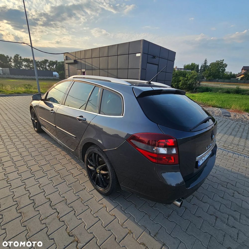 Renault Laguna dCi 180 FAP GT - 27