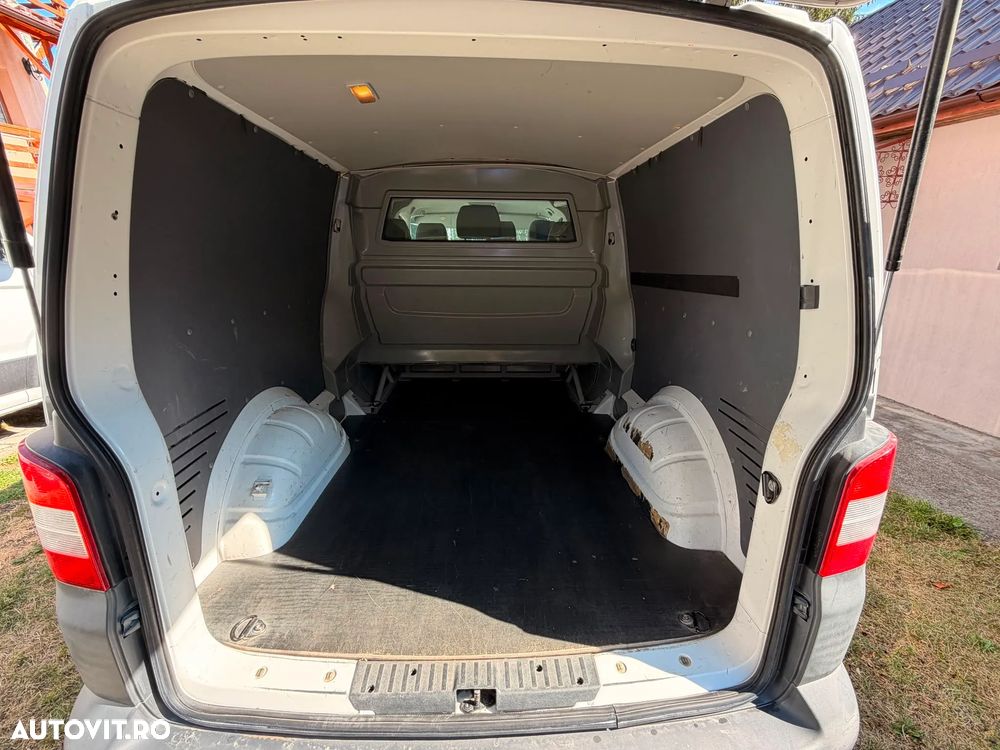 Volkswagen Transporter - 8