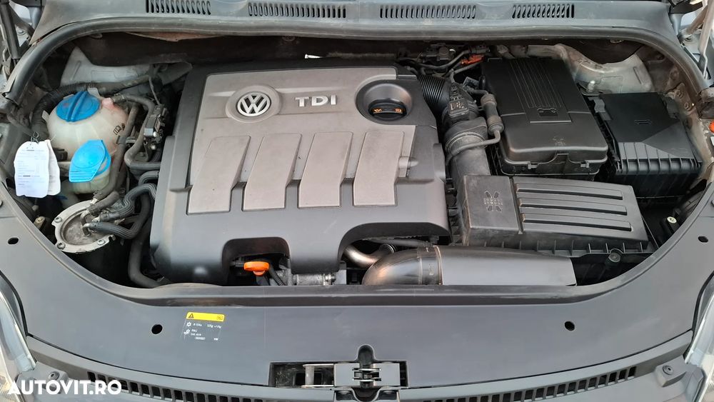 Volkswagen Golf Plus 1.6 TDI DPF BMT Comfortline DSG - 16