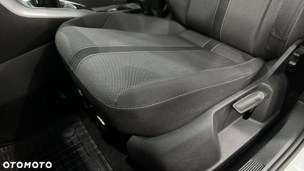 Volkswagen T-Roc 1.5 TSI Life - 15