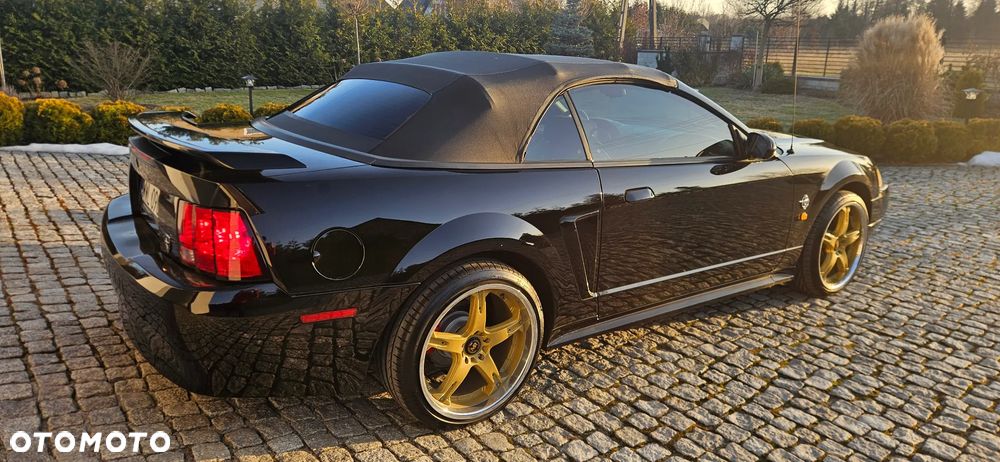 Ford Mustang - 19