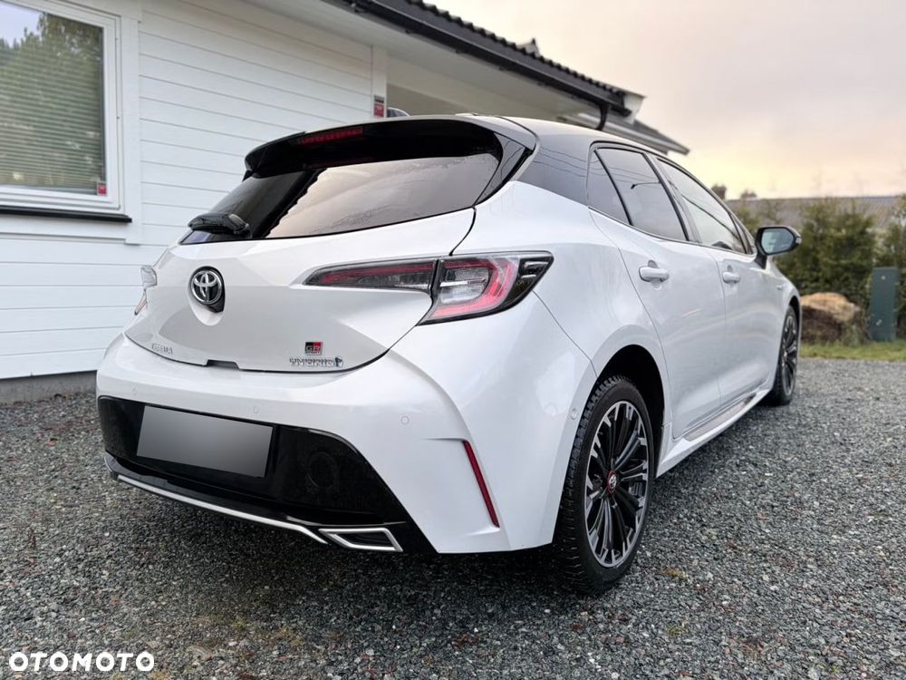 Toyota Corolla 1.8 Hybrid Team Deutschland - 4