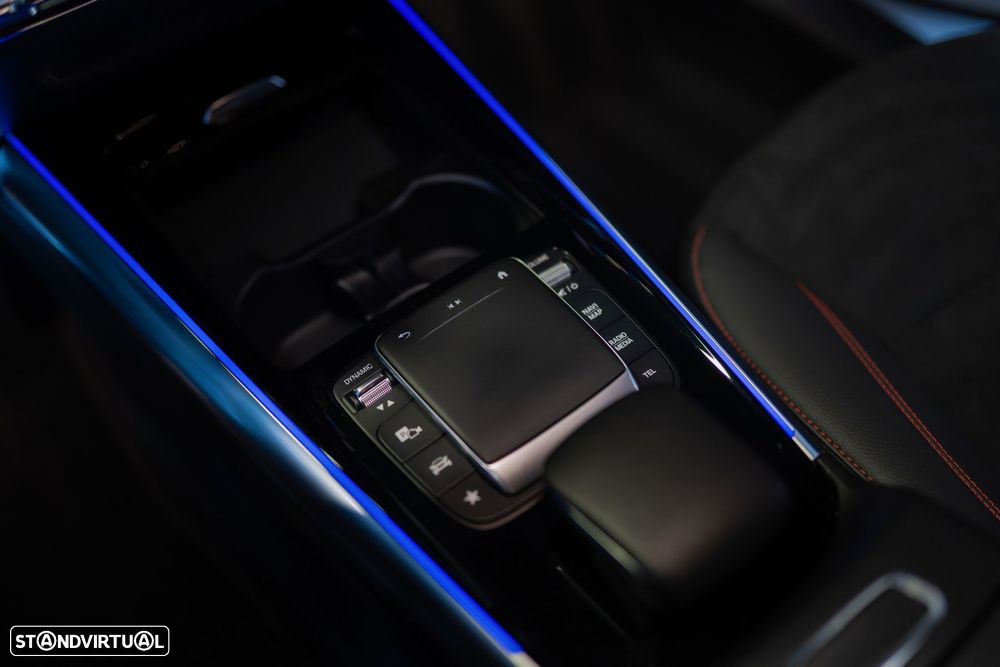 Mercedes-Benz GLA 250 e 8G-DCT AMG Line - 45