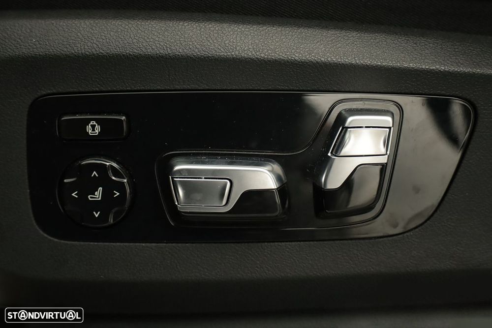 BMW XM Label Red - 27