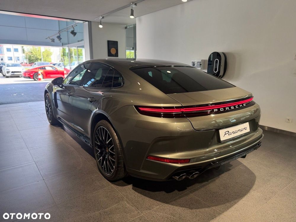 Porsche Panamera - 8