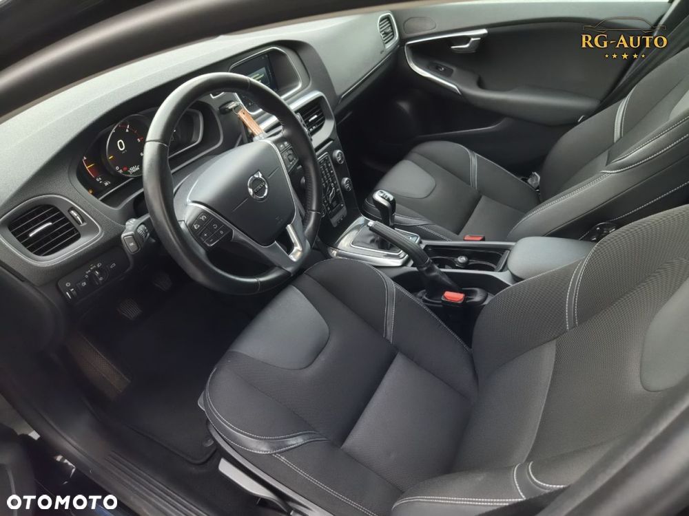 Volvo V40 - 36