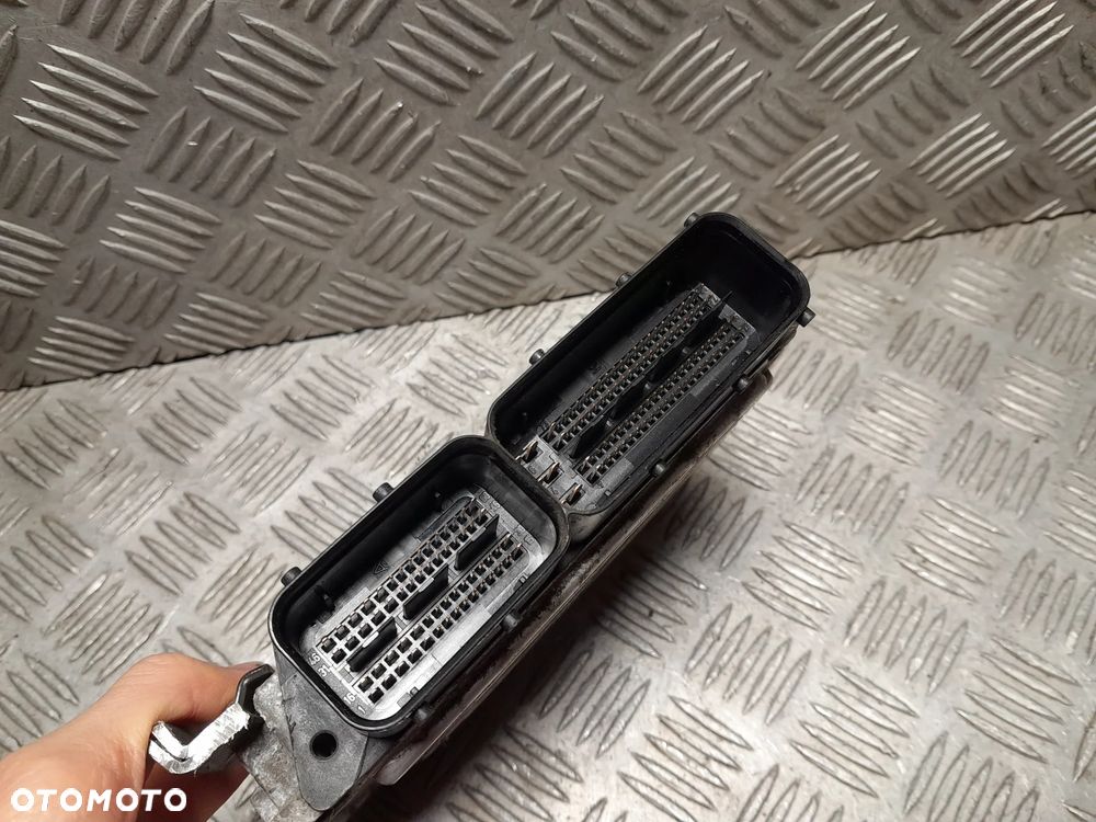 AUDI A3 8P KOMPUTER STEROWNIK SILNIKA 03L906018AB - 2