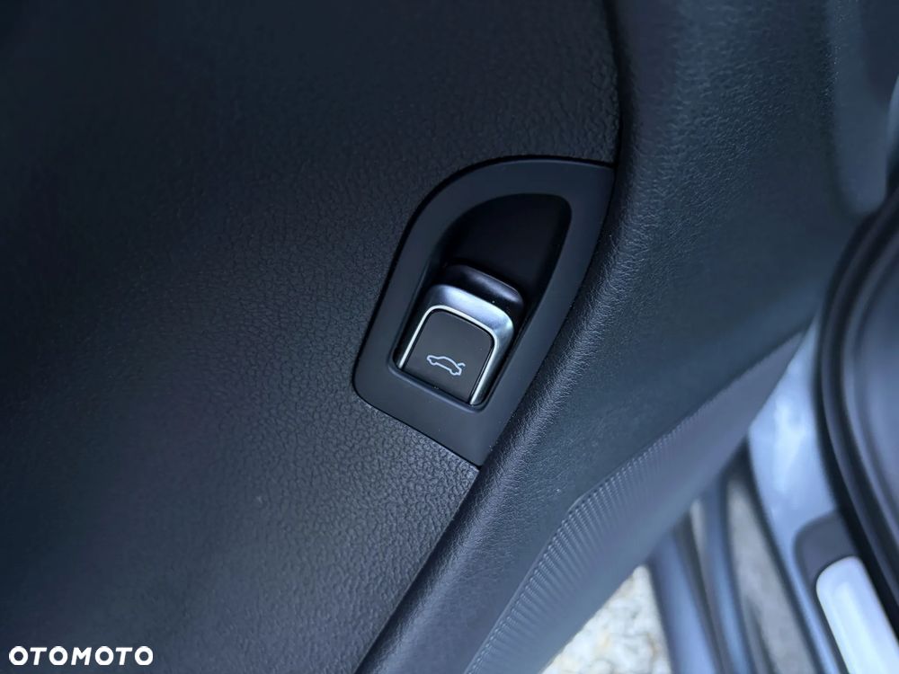 Audi A4 Limousine 2.0 TDI DPF Ambition - 33