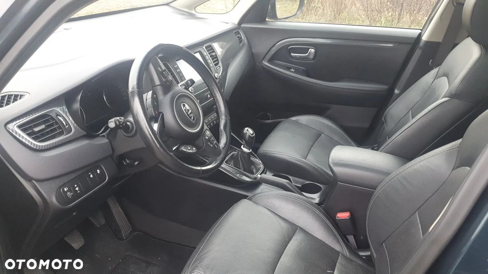 Kia Carens 1.7 CRDi 115 Dream Team Edition - 5