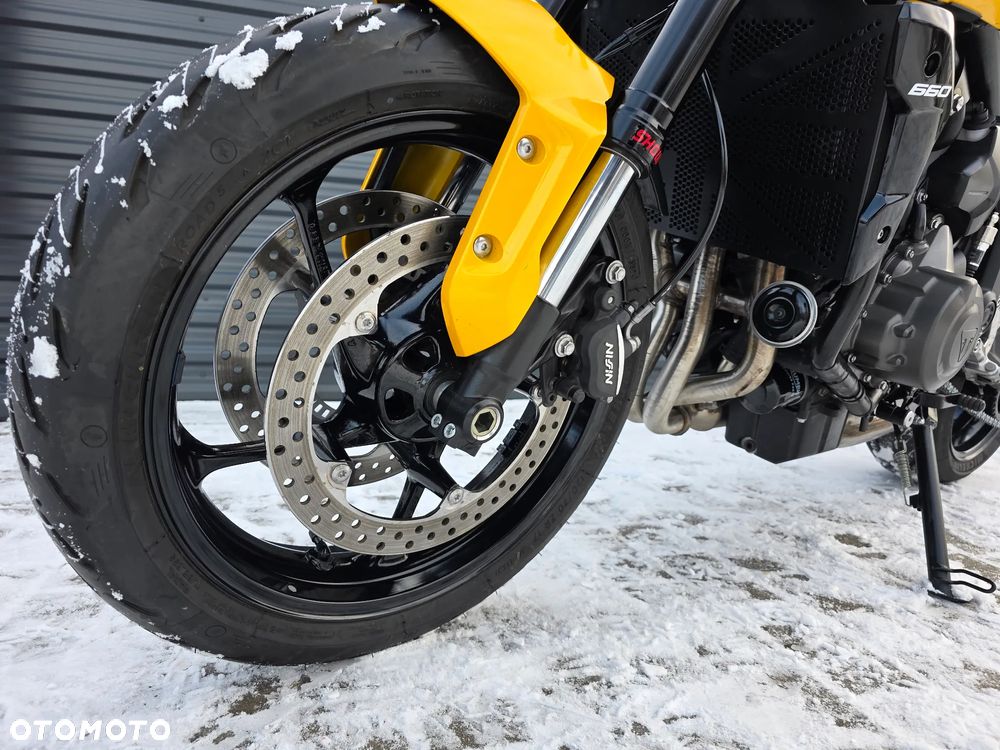 Triumph Trident - 13