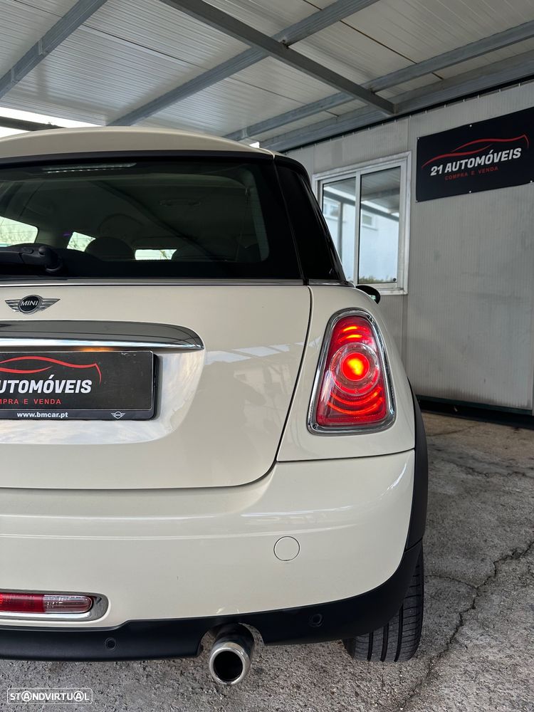 MINI 3 Portas One D - 10