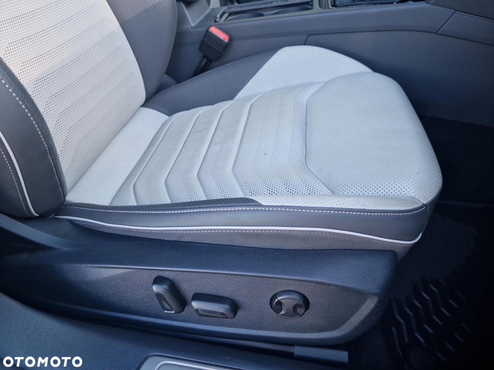 Volkswagen Arteon 2.0 TDI 4Motion Elegance DSG - 24