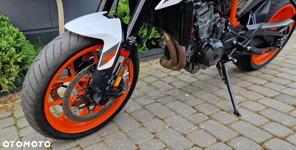 KTM DUKE 890 - 26