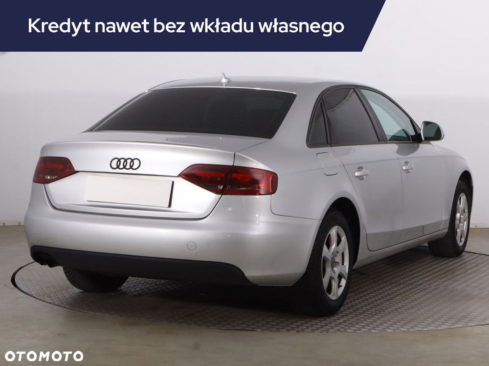 Audi A4 Limousine - 7