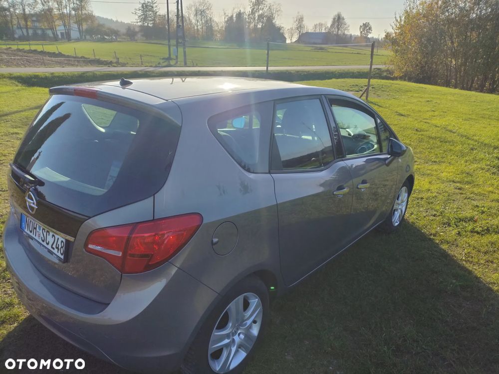 Opel Meriva 2011 photo 4