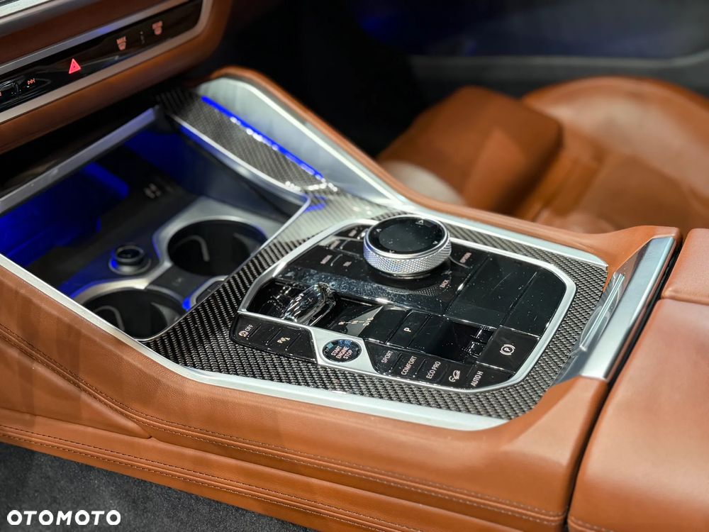 BMW X6 - 11