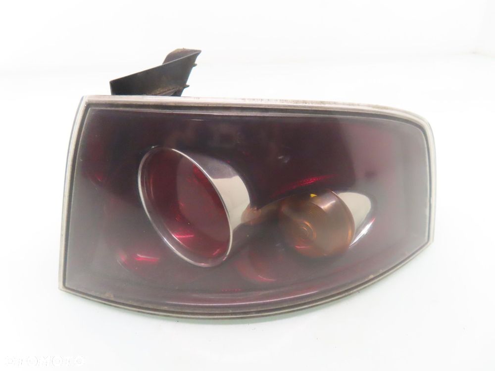 LAMPA PRAWA TYLNA SEAT IBIZA III 6L1 6L6945096E - 1