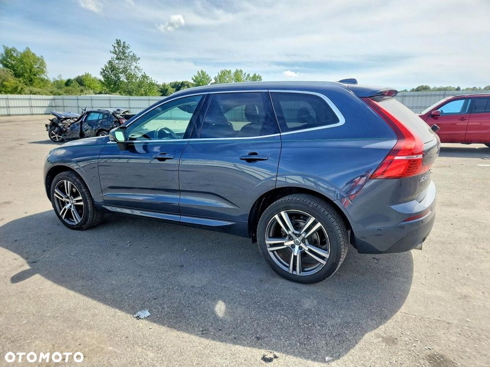 Volvo XC 60 T5 Geartronic Momentum - 3