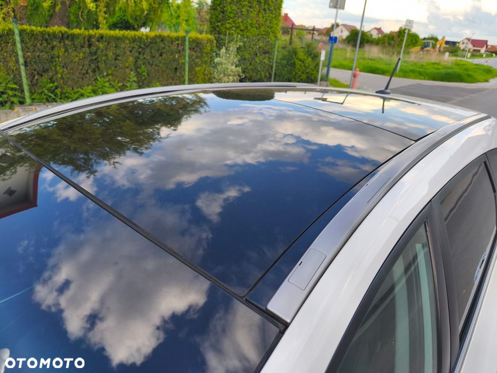 Hyundai i30 blue Kombi 1.6 GDi Passion - 11