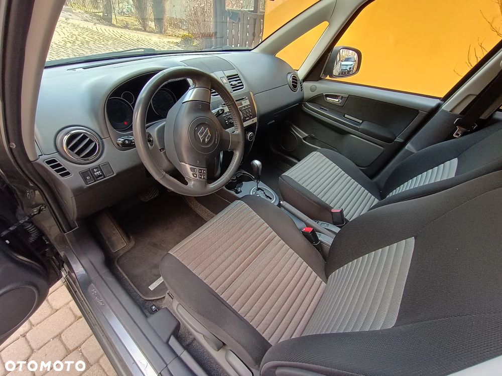 Suzuki SX4 - 8