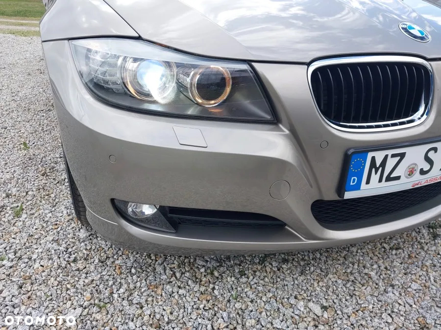 BMW Seria 3 - 34