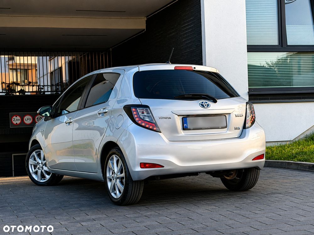 Toyota Yaris - 2