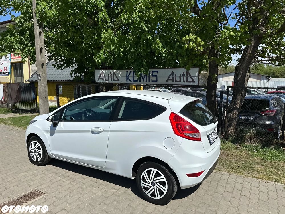 Ford Fiesta 1.25 Celebration - 3