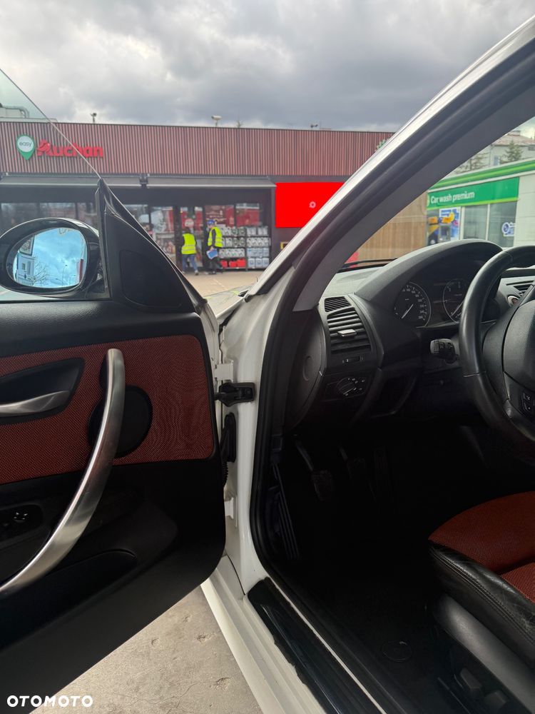 BMW Seria 1 123d - 12