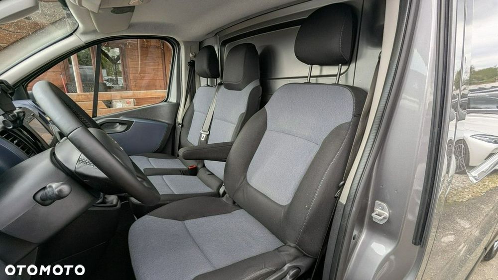 Opel Vivaro - 17
