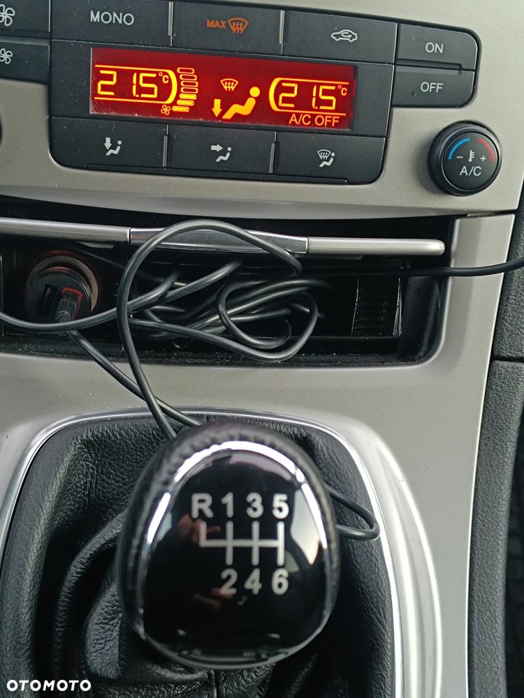 Ford Galaxy 2.0 TDCi Trend - 16