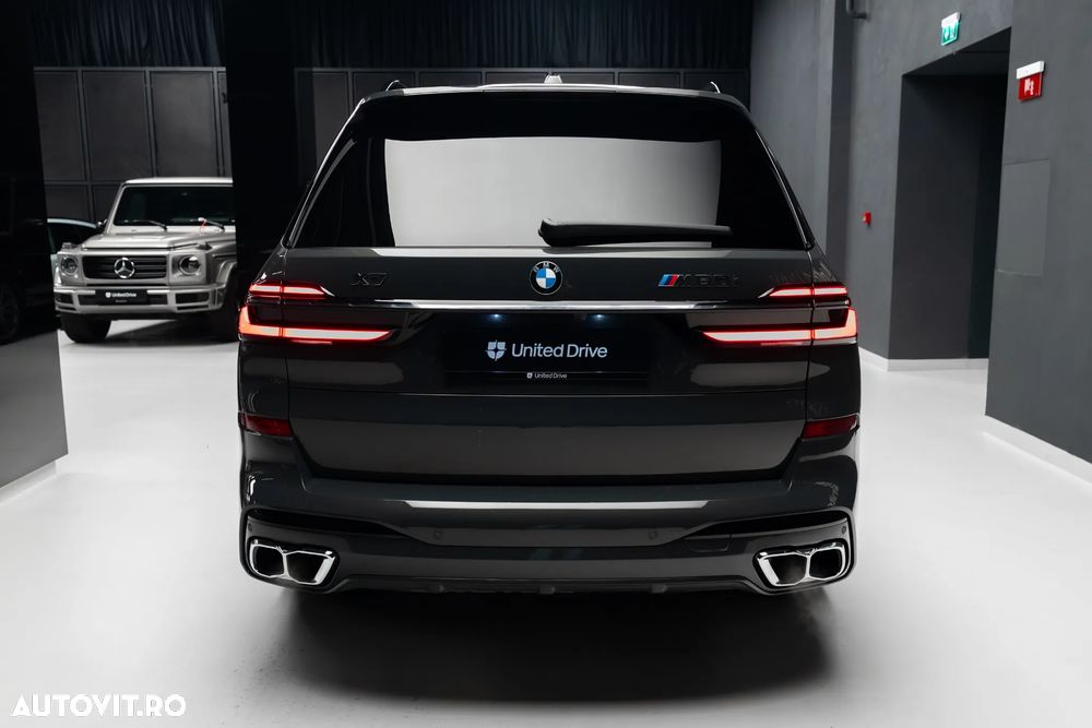 BMW X7 M60i xDrive - 15