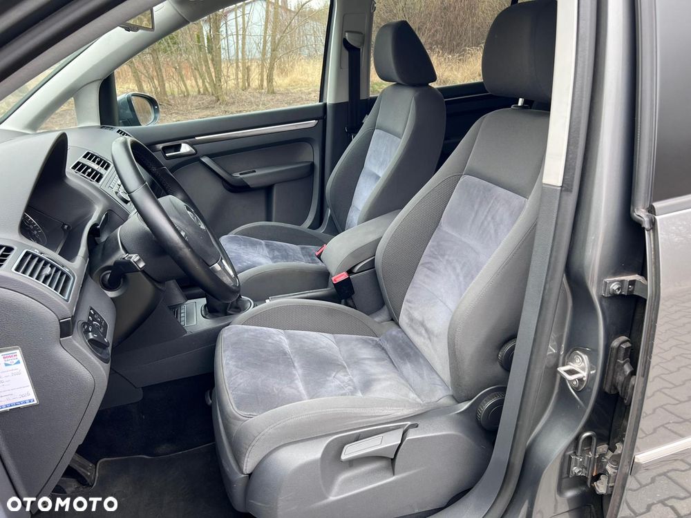 Volkswagen Touran 1.2 TSI STYLE - 15