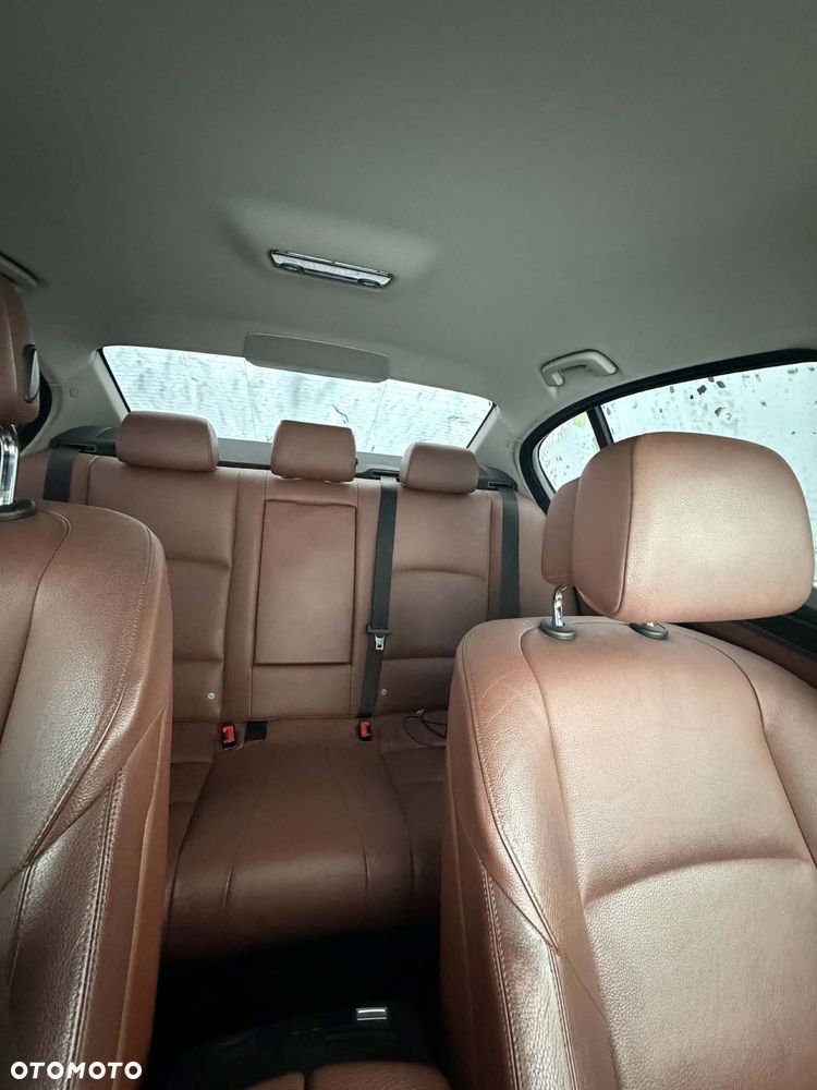 BMW Seria 5 2010 photo 5