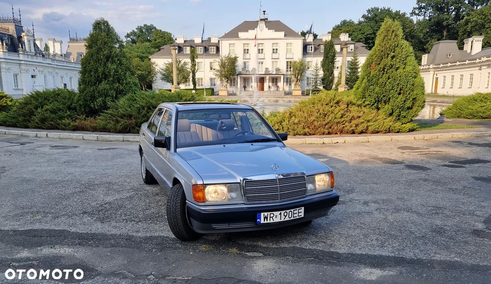 Mercedes-Benz W201 (190) - 17