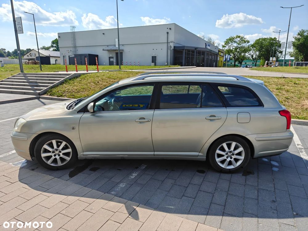 Toyota Avensis 1.8 VVT-i Terra - 7