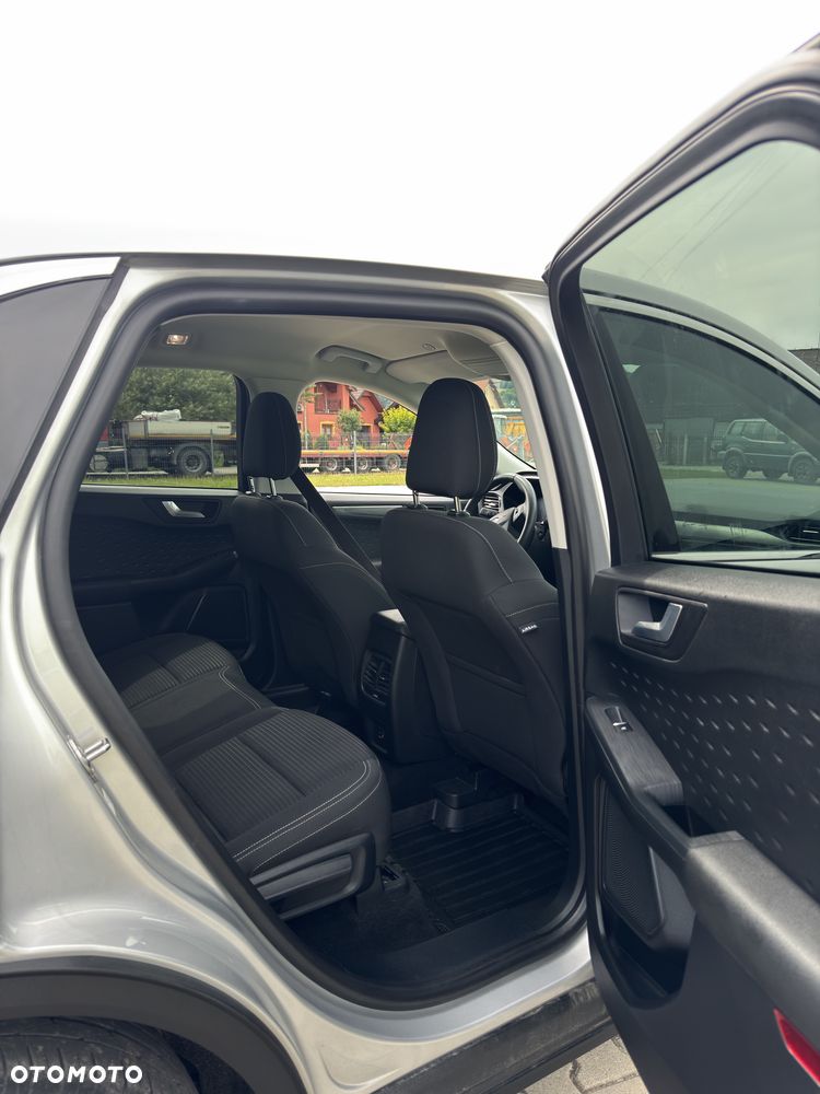 Ford Kuga - 5