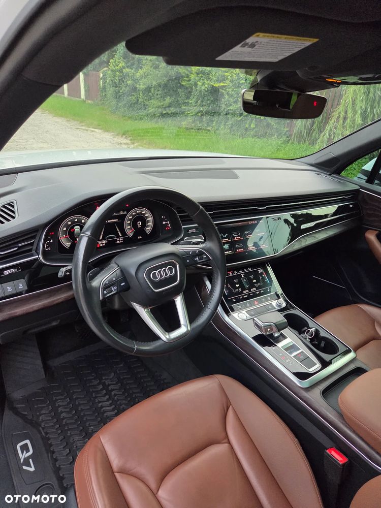 Audi Q7 - 9